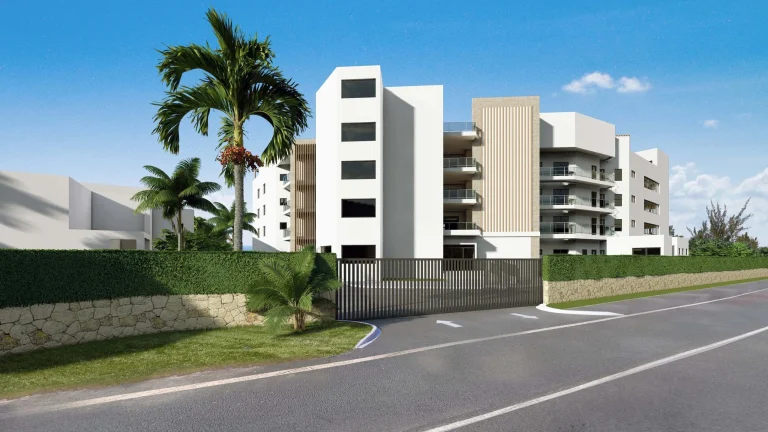 Gated access with 24-hour security